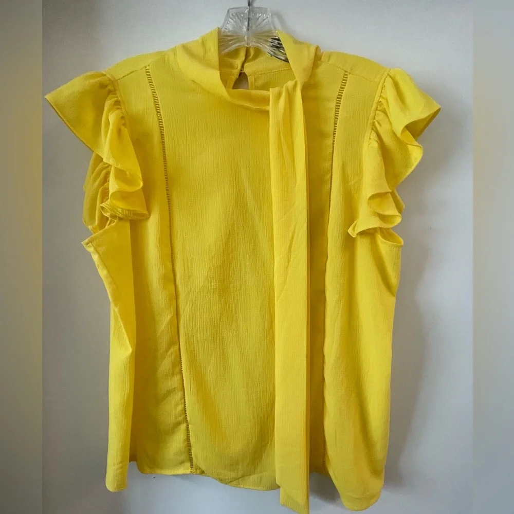 Bright Ruffled Blouse - Picture 2 of 3